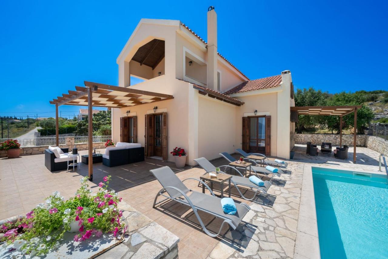 Guiscardos Luxury Villa Фискардо Екстериор снимка