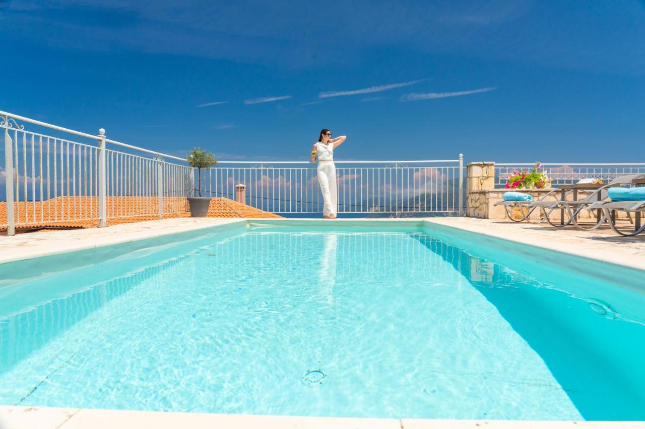 Guiscardos Luxury Villa Фискардо Екстериор снимка