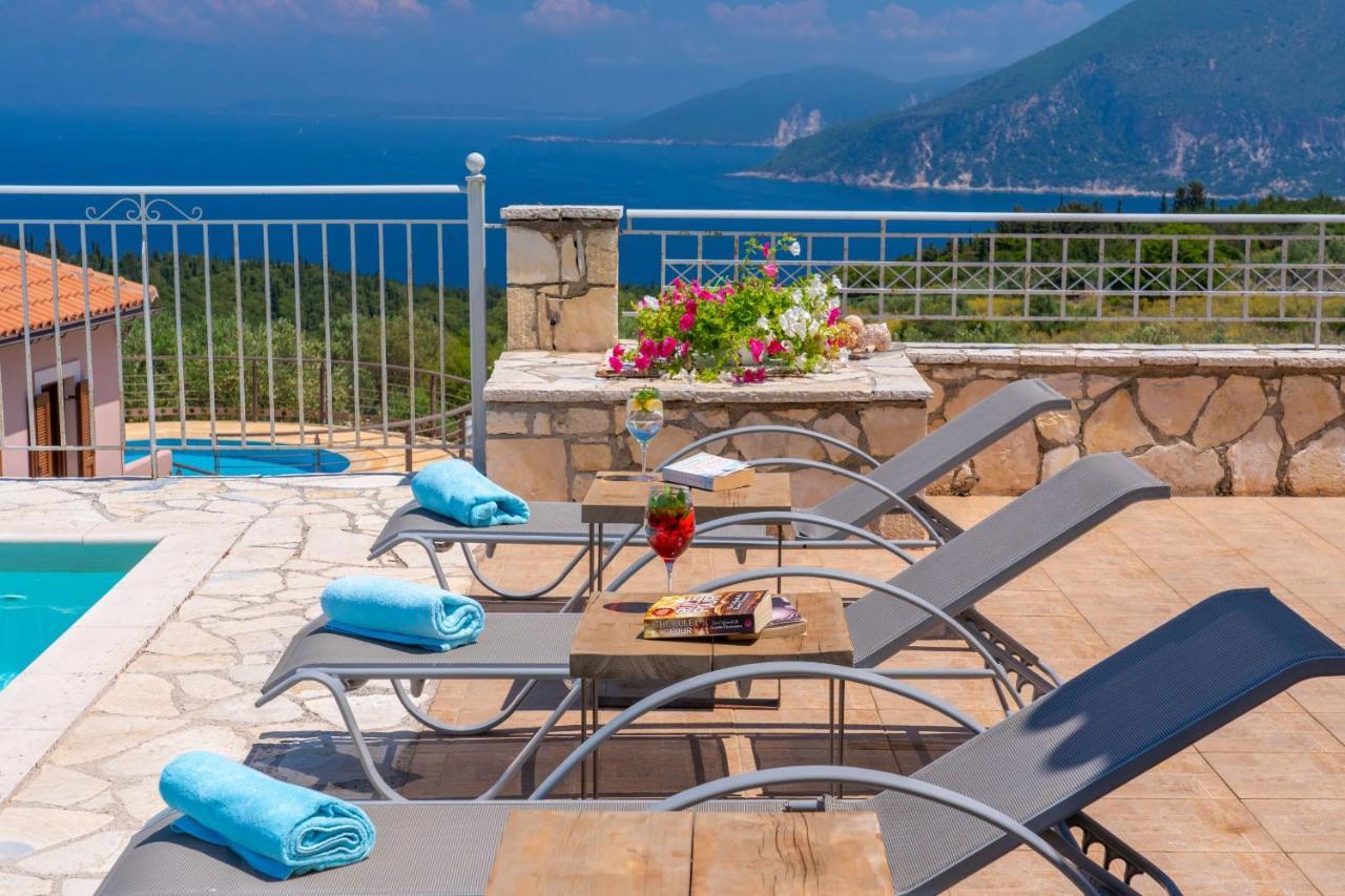 Guiscardos Luxury Villa Фискардо Екстериор снимка