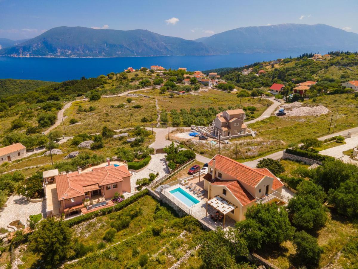 Guiscardos Luxury Villa Фискардо Екстериор снимка