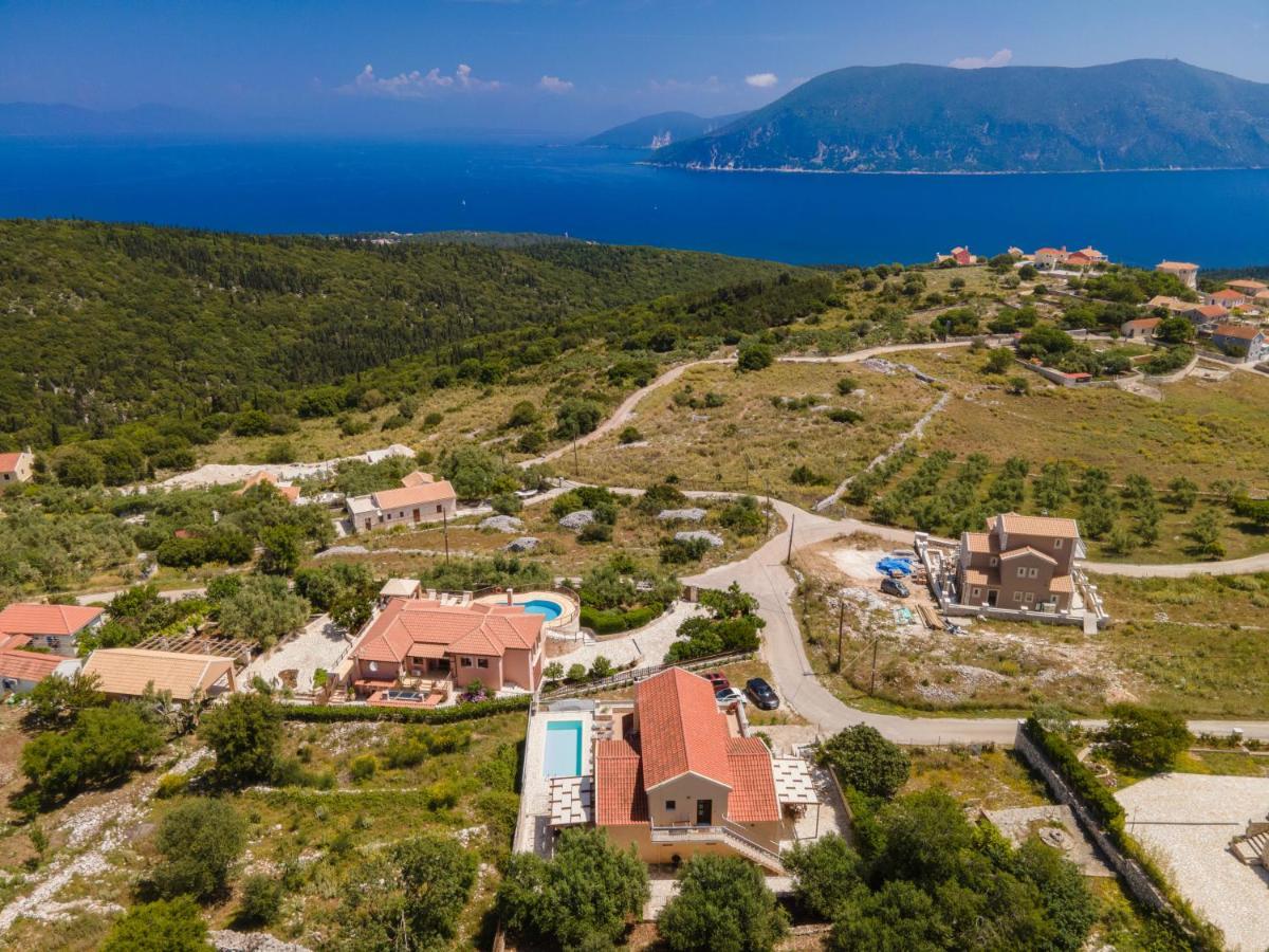 Guiscardos Luxury Villa Фискардо Екстериор снимка